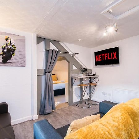 Dd Apartment 8 - Free Parking - Fast Wifi Касл-Донингтон Экстерьер фото